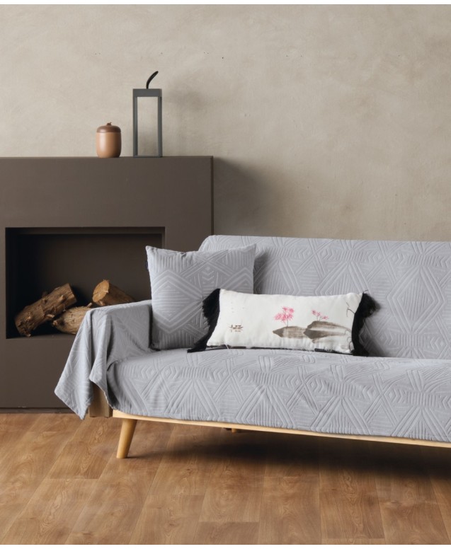 DELILAH 22 2 SEAT SOFA THROW Throws