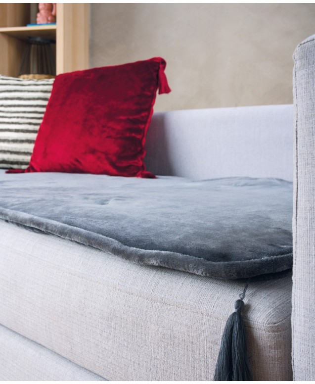 IVANNA 24 SOFA TOPPER 75X160 Throws