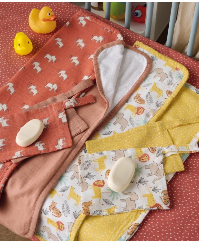 YN 25 ELEPHANTS- ORANGE BATH GLOVE 15Χ22 2PCS SET