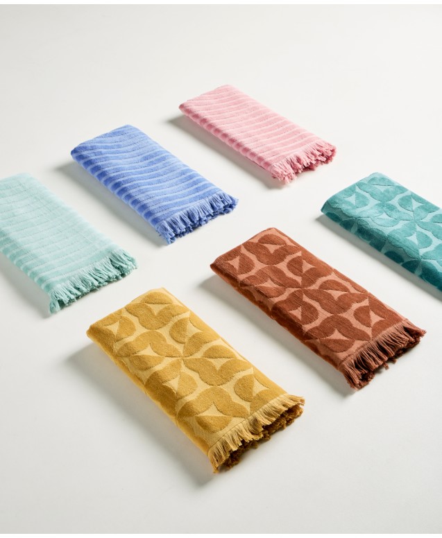 TAIRU 11 BEACH TOWEL