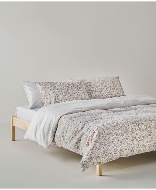 FROZI QUEEN SIZED QUILT