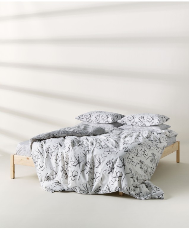 INCU QUEEN SIZED DUVET COVER 3 PCS SET  queen sized Duvet Covers