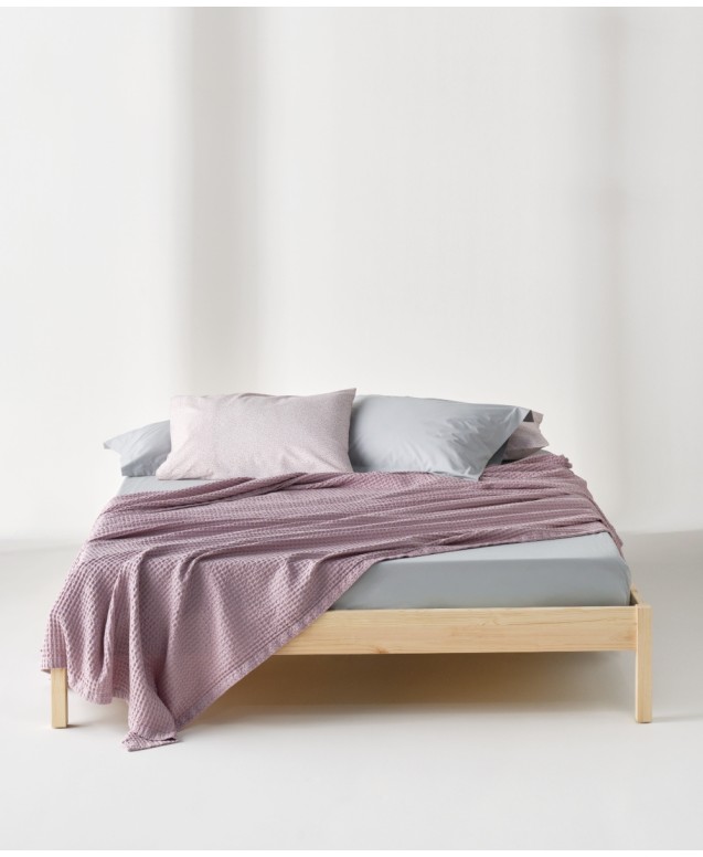 CECILIA 35 QUEEN SIZED COTTON WAFFLE BLANKET