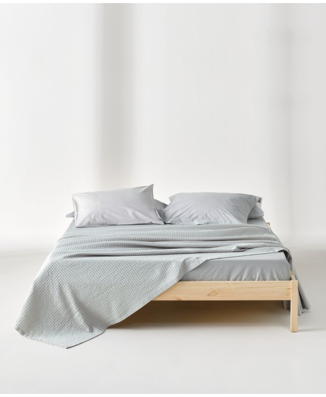 CECILIA 22 SEMI DOUBLE SIZED COTTON WAFFLE BLANKET