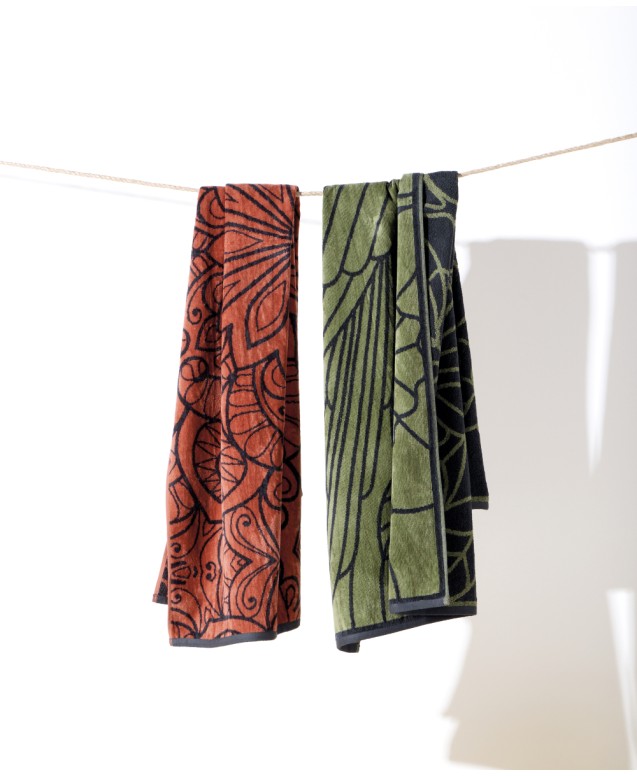 PINAMAR VELOUR BEACH TOWEL