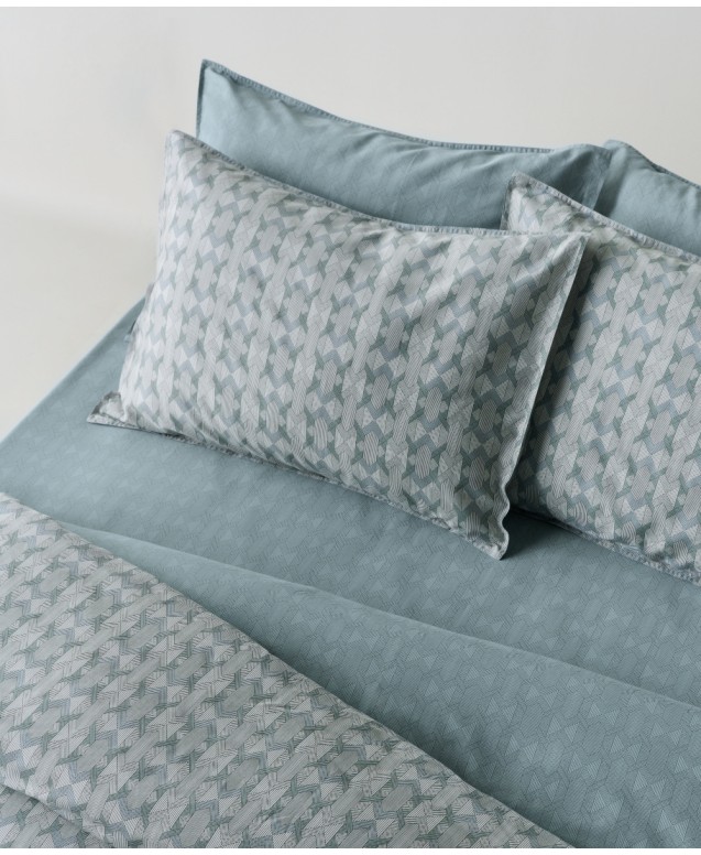 ARTISAN QUEEN SIZED QUILT Queen sized bedspreads