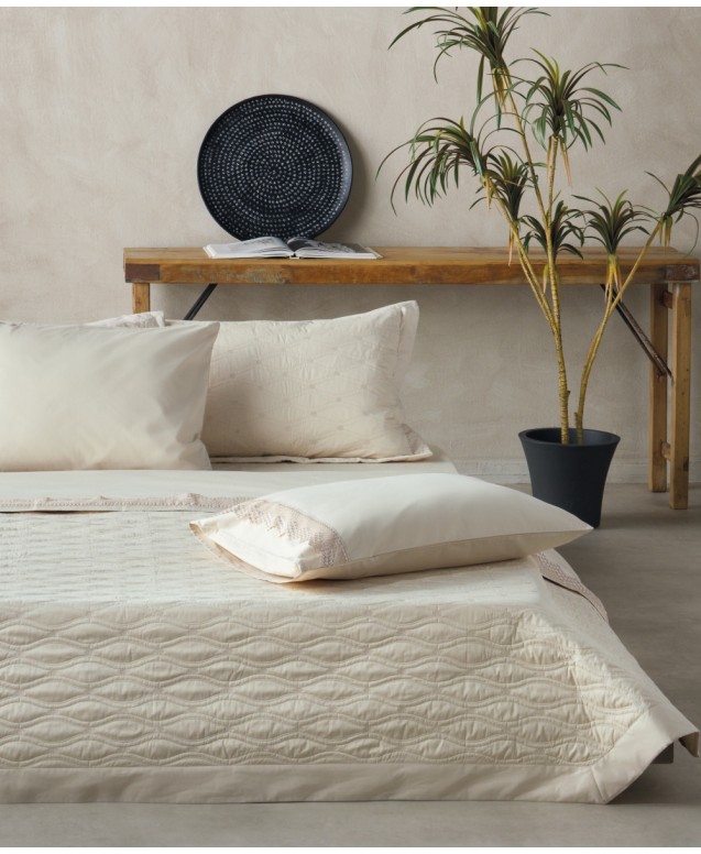 CORALINE QUEEN SIZED QUILT 3PCS SET 